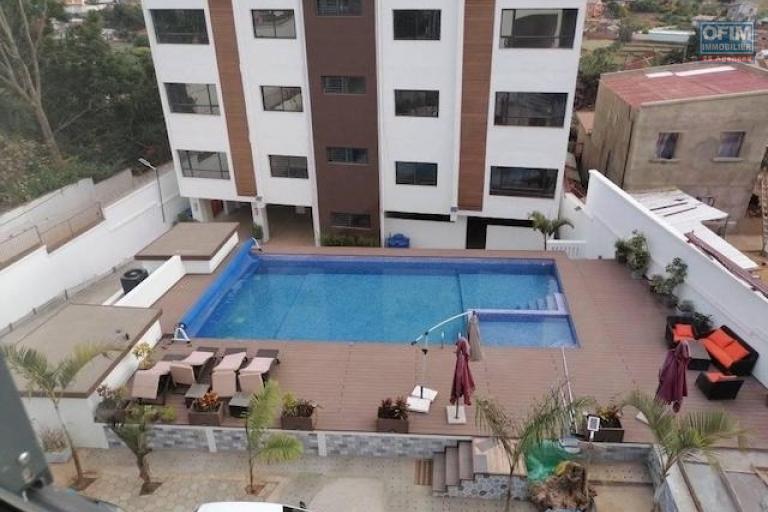 A louer des appartements T4 dans une r&eacute;sidence s&eacute;curis&eacute;e &agrave; IMERINAFOVOANY. Contact Mr Jacky