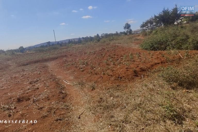 A vendre terrain 14440 M2 &agrave; Andakana ambohidratrimo contact  Mr Jacky