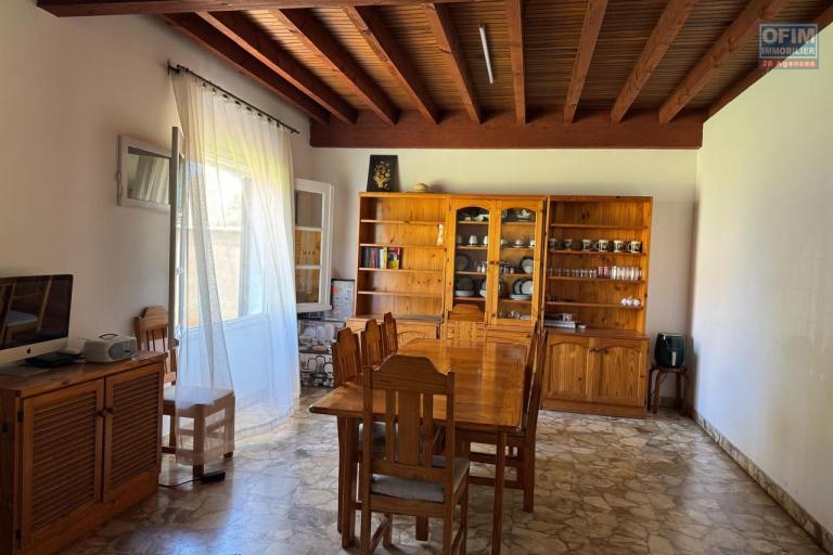 A VENDRE une villa de type F4 dans une r&eacute;sidence proche de toute les commodit&eacute;s &agrave; Tanjombato
