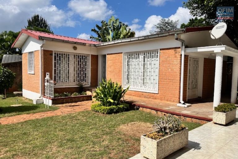Une maison F3 meubl&eacute;e en co-propri&eacute;t&eacute; &agrave; Mahatony Ivandry