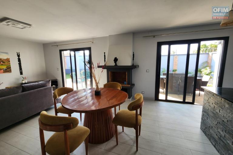 A LOUER - Belle villa basse neuve meubl&eacute;e type F3 &agrave; Ivato Morarano (Ankadindravola)