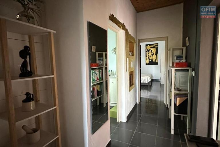 A vendre, une propri&eacute;t&eacute; de 1190 m2, dans le quartier r&eacute;sidentiel d'Androhibe Antananarivo