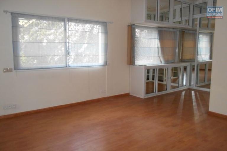 Une villa F4 &agrave; Ivandry Alarobia