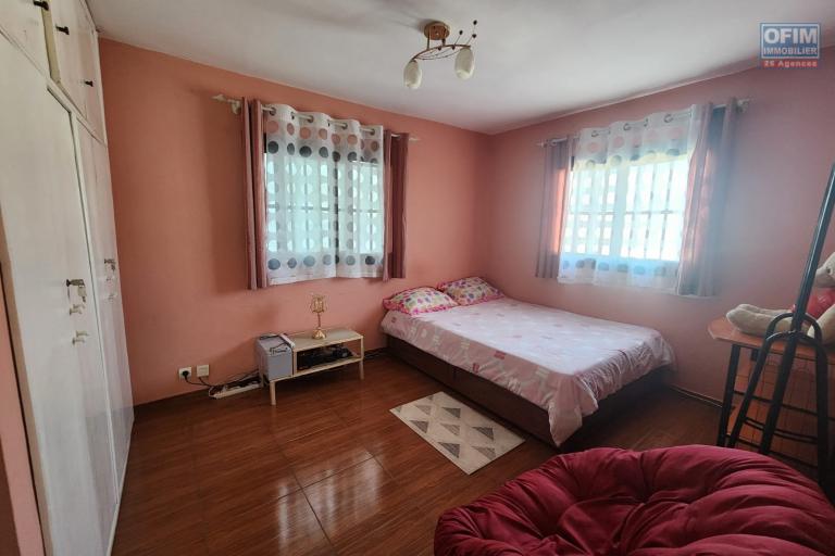 LOYER EN BAISSE - Superbe Duplex meubl&eacute; et &eacute;quip&eacute; T4 &agrave; Amboavahy Andranomena.