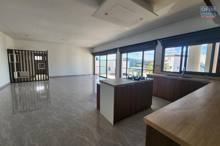 &Agrave; louer - APPARTEMENT NEUF T4 DE STANDING SITU&Eacute; &Agrave; TANJONDAVA TALATAMATY. (NON DISPONIBLE)