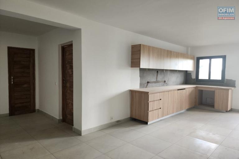 &Agrave; LOUER - APPARTEMENTS NEUFS DE STANDING &Agrave; PROXIMIT&Eacute; IMM&Eacute;DIATE DES COMMODIT&Eacute;S SITU&Eacute; &Agrave; TALATAMATY