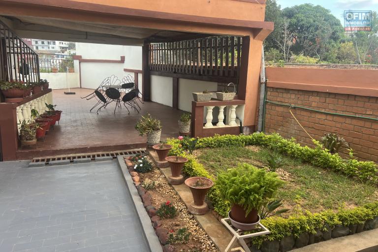 &Agrave; LOUER &ndash; Coquette Villa Meubl&eacute;e &agrave; Ambolokandrina