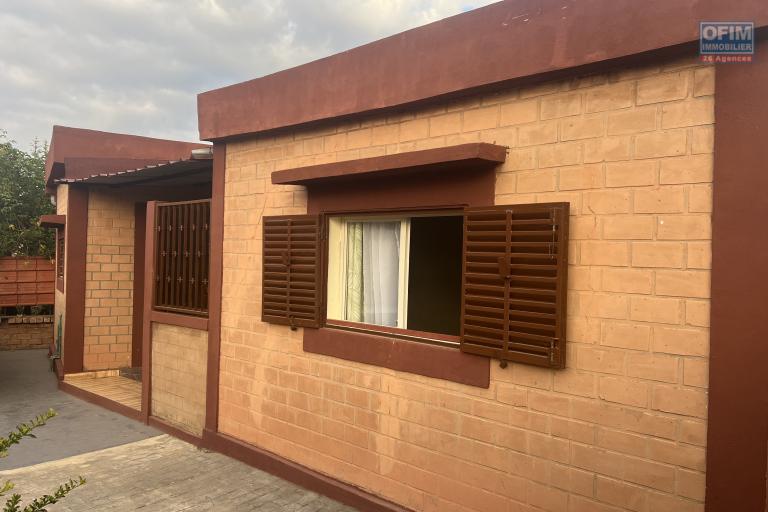 &Agrave; LOUER &ndash; Coquette Villa Meubl&eacute;e &agrave; Ambolokandrina