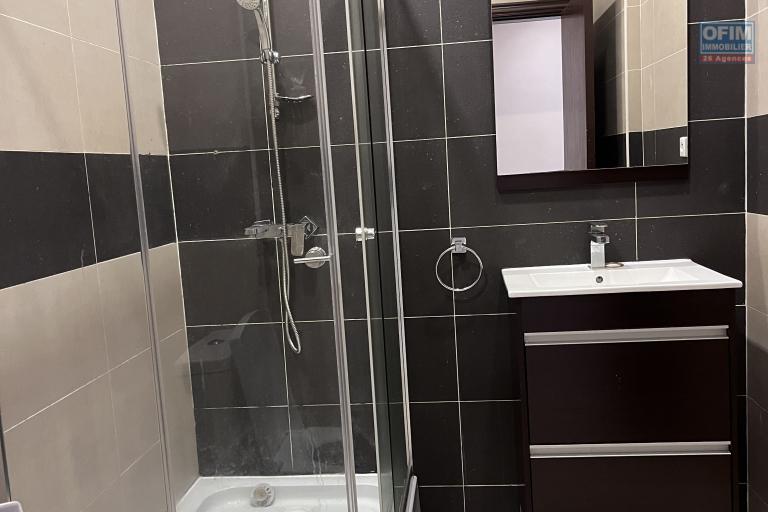 Un appartement T4 dans une r&eacute;sidence s&eacute;curis&eacute;e &agrave; Androhibe