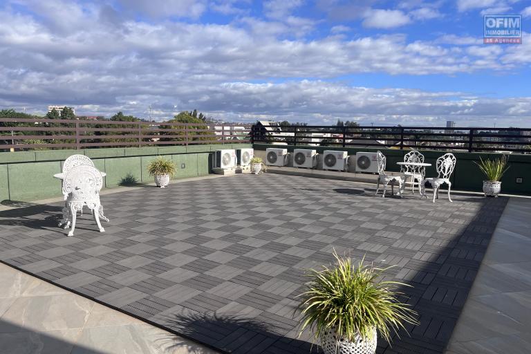 Un appartement T4 dans une r&eacute;sidence s&eacute;curis&eacute;e &agrave; Androhibe