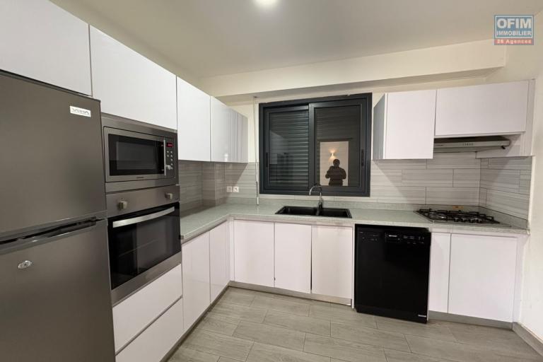 A r&eacute;server d&egrave;s maintenant une villa F4 dans une petite r&eacute;sidence s&eacute;curis&eacute;e &agrave; Mahatony Ivandry