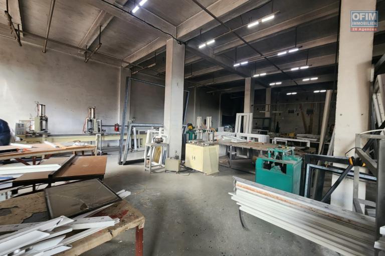 A vendre complexe immobilier restaurant, h&ocirc;tel, usine, bureaux &agrave; fort potentiel commercial &agrave; Talatamaty, bord de route principale et proximit&eacute; imm&eacute;diate de la nouvelle rocade de l'A&eacute;roport int&eacute;rnational Ivato