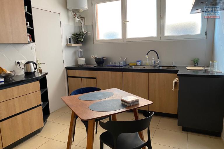 A louer un appartement T3 meubl&eacute; et s&eacute;curis&eacute; &agrave; Antsahavola