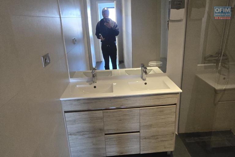 Un appartement T3 meubl&eacute; s&eacute;curis&eacute; sur la haute ville &agrave; Ambohipotsy