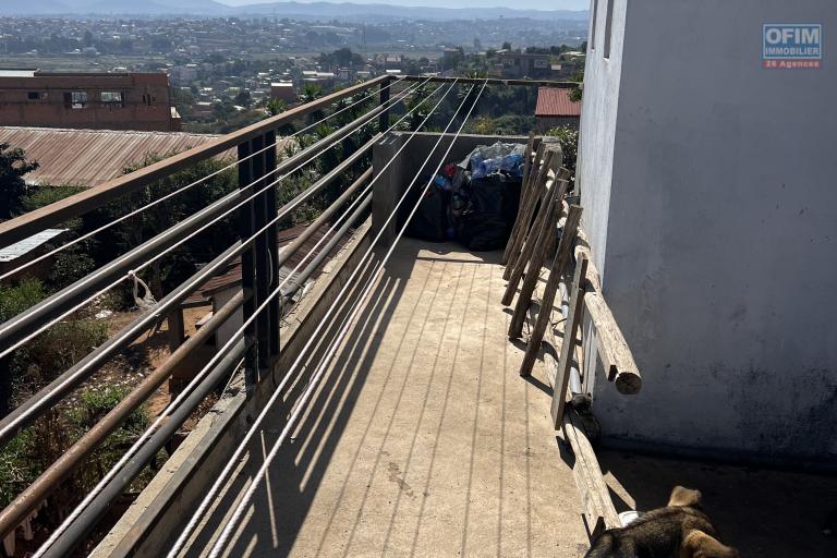 A Vendre une maison en cours de construction à Ilafy