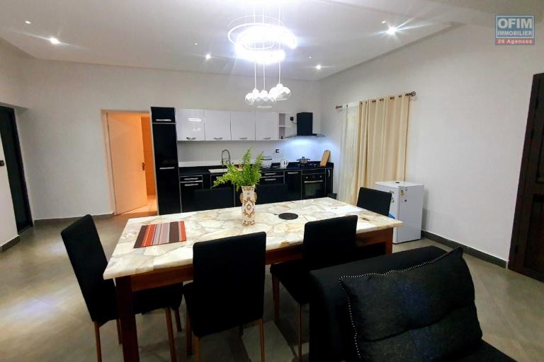 À LOUER – Superbe appartement meublé de haut standing à Ambohinambo