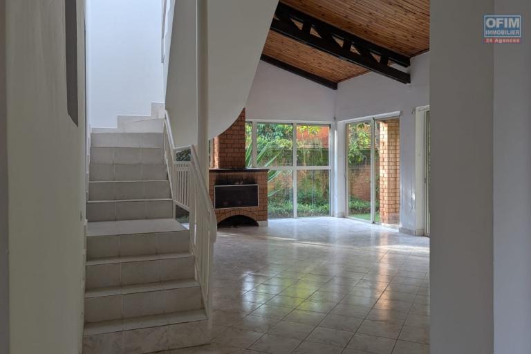 Une villa F5 dans une r&eacute;sidence &agrave; Ivandry