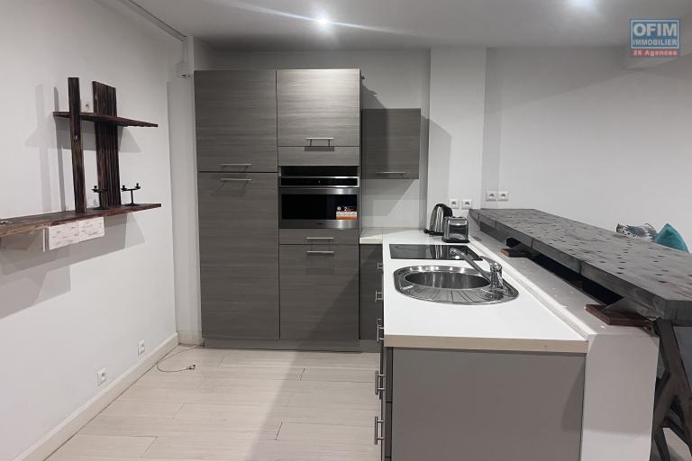 Un appartement T2 meubl&eacute; s&eacute;curis&eacute; au rez de jardin &agrave; Ivandry