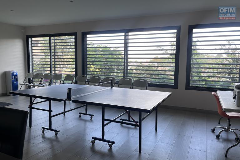 Vente d'une villa F6 meubl&eacute;e de standing &agrave; Iavoloha Mandrimena