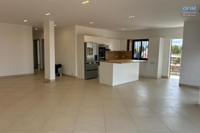Un grand appartement T5 &agrave; Mahatony Ivandry