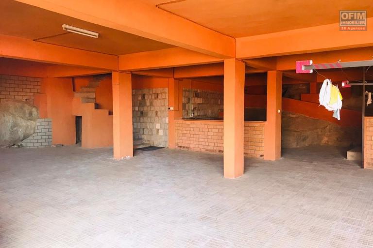 Un appartement T3 meubl&eacute; au rez de jardin &agrave; Ambatobe