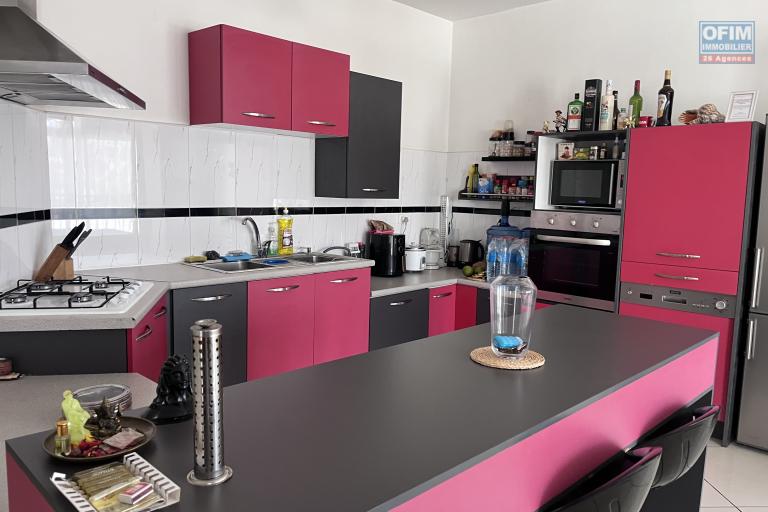 A r&eacute;server pour Septembre un appartement T3 meubl&eacute; dans une r&eacute;sidence s&eacute;curis&eacute;e &agrave; Ambatobe