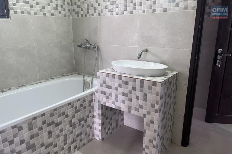 Une villa F5 neuve &agrave; Ilafy Antsampandrano