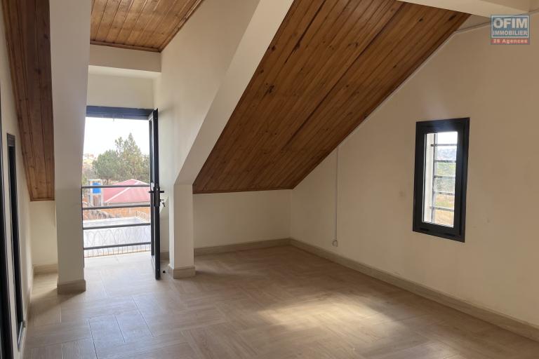 Une villa F5 neuve &agrave; Ilafy Antsampandrano