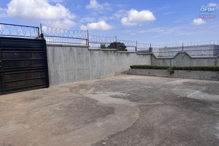Une villa F5 neuve &agrave; Ilafy Antsampandrano