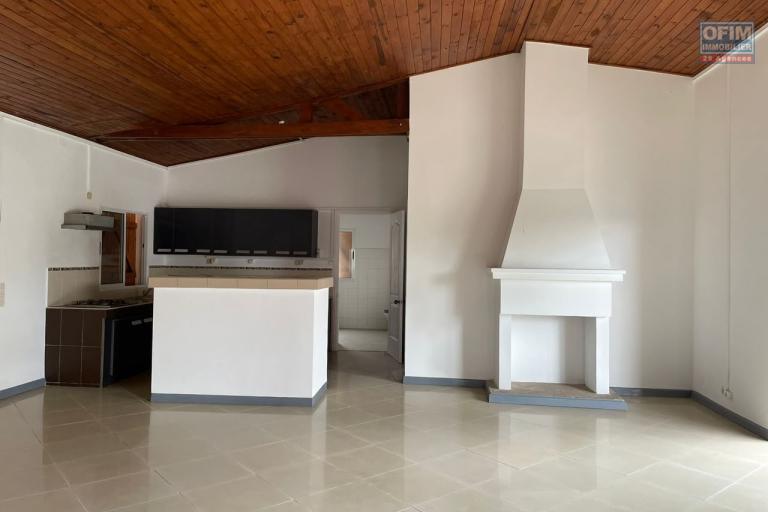 Une villa basse F4 &agrave;  Ambohijanahary Manerinerina