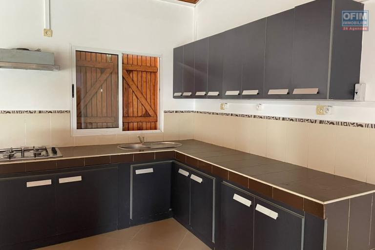 Une villa basse F4 &agrave;  Ambohijanahary Manerinerina