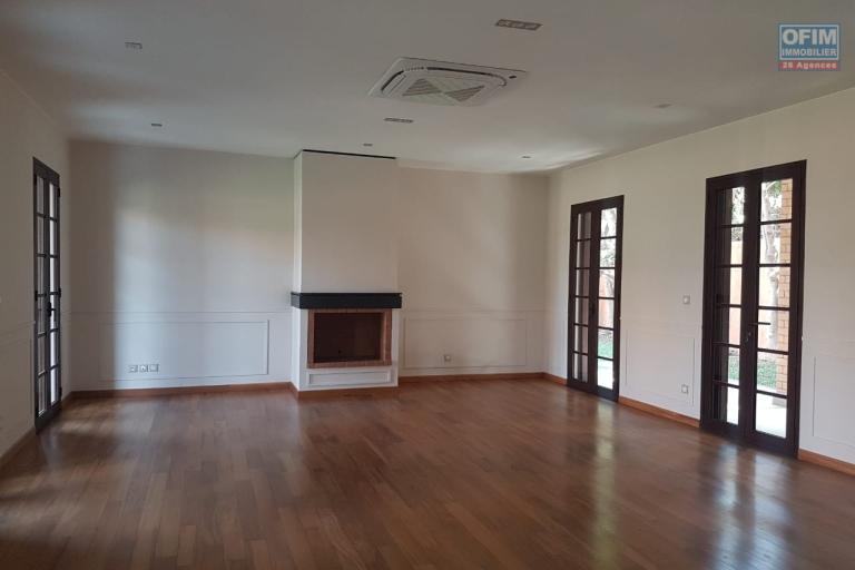 Une villa F6 de style architectural traditionnel F6 &agrave; Ankorondrano