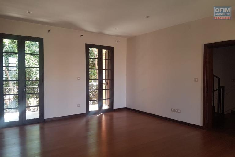 Une villa F6 de style architectural traditionnel F6 &agrave; Ankorondrano