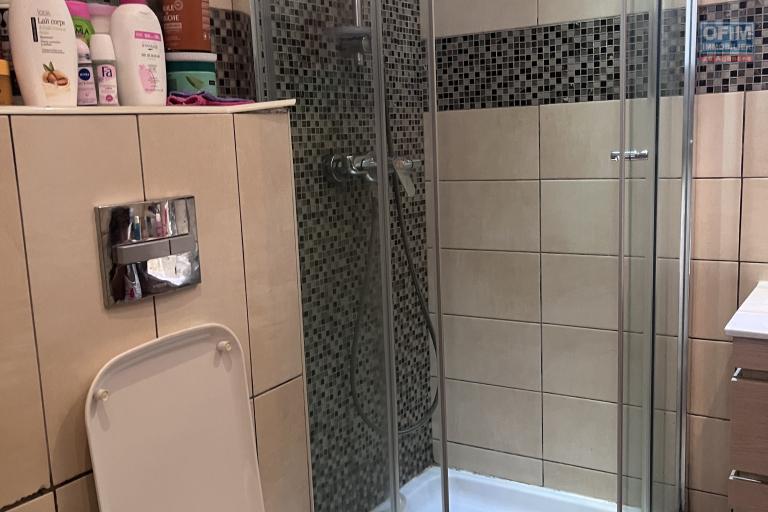 Un appartement T5 meubl&eacute; en duplex &agrave; Androhibe