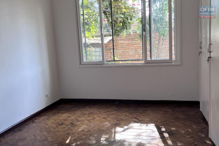 Une villa F5 avec jardin &agrave; Androhibe