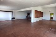Prix en baisse!!!Vente d'une spacieuse villa de type F6  avec piscine et toit terrasse  avec vue imprenable situ&eacute;e &agrave; Tsimbazaza