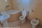 A vendre maison F4 sur terrain de 292M2 &agrave; Talatamaty contact Mr Jacky