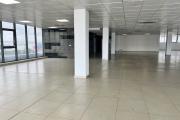 Un local professionnel de 900m2 &agrave; Alarobia