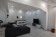 A vendre une villa F5 située à Ambatolampy Tsimahafotsy proche d'Ivato🏡