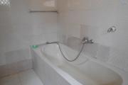 A louer une villa F6 semi meubl&eacute;e avec piscine &agrave; 5mn &agrave; pied du Lyc&eacute;e Fran&ccedil;ais Ambatobe