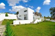 Vente d'un villa F4 neuve d'architecture moderne sur un terrain de 1 259 m2 &agrave; Ilafy Antsapandrano