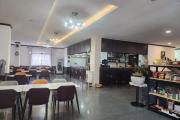 A vendre complexe immobilier restaurant, h&ocirc;tel, usine, bureaux &agrave; fort potentiel commercial &agrave; Talatamaty, bord de route principale et proximit&eacute; imm&eacute;diate de la nouvelle rocade de l'A&eacute;roport int&eacute;rnational Ivato