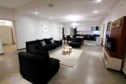 À LOUER – Superbe appartement meublé de haut standing à Ambohinambo