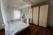 Une villa meubl&eacute;e F5 tout pr&egrave;s du Lyc&eacute;e Fran&ccedil;ais et leader Price &agrave; Ambatobe