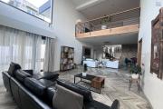 Vente d'une villa F6 meubl&eacute;e de standing &agrave; Iavoloha Mandrimena