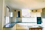 Un appartement T3 meubl&eacute; au rez de jardin &agrave; Ambatobe