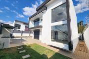 A louer superbe villa neuve de standing type F5 avec piscine &agrave; Mandrosoa Ivato