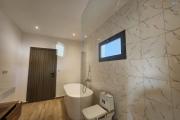 A louer superbe villa neuve de standing type F5 avec piscine &agrave; Mandrosoa Ivato