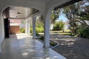 Une belle villa F6 &agrave; Ambatobe tout pr&egrave;s du Lyc&eacute;e Fran&ccedil;ais
