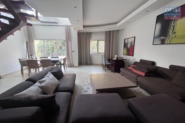 Un appartement T5 meubl&eacute; en duplex &agrave; Androhibe